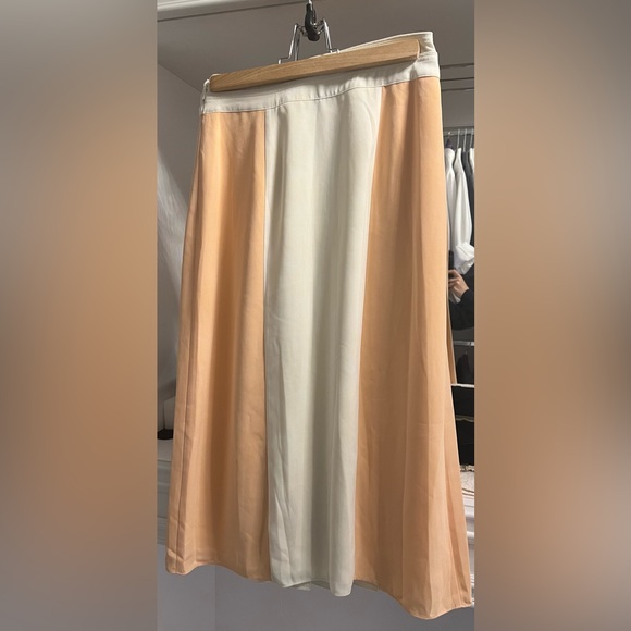 Gorgeous REISS skirt. Sexy, elegant and effortless. NWT - Picture 5 of 5